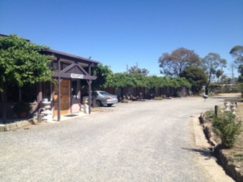 Stawell'S London Motor Inn Bagian luar foto