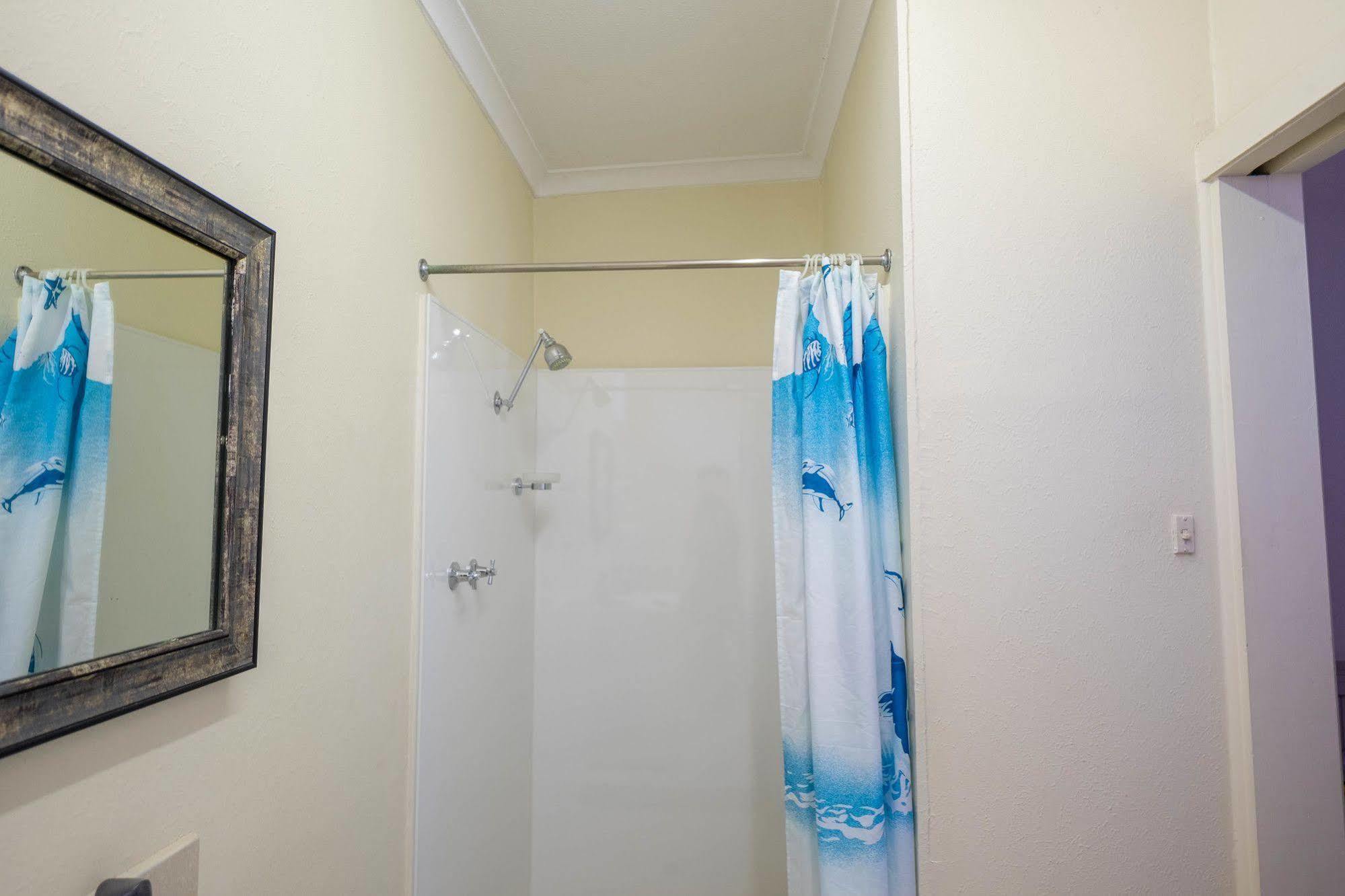 Stawell'S London Motor Inn Bagian luar foto