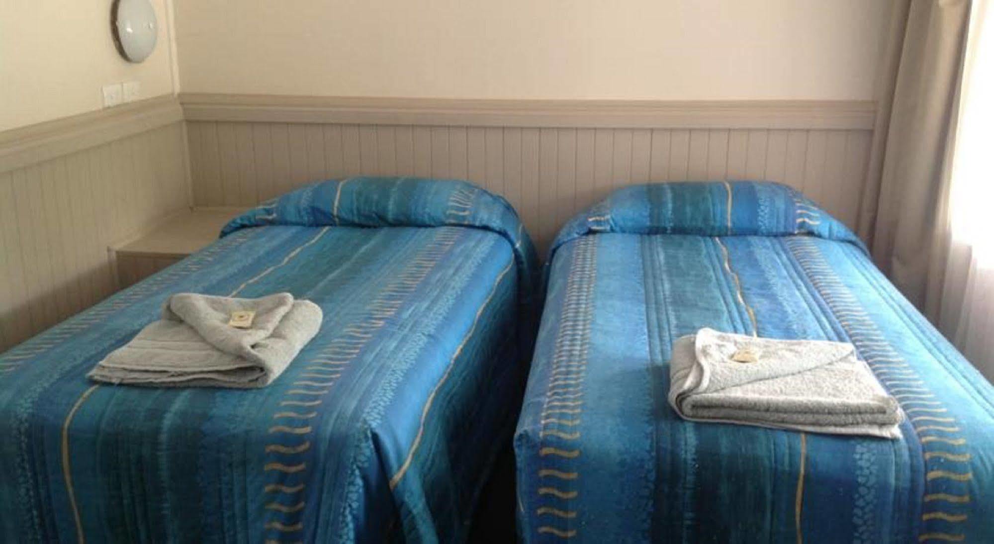 Stawell'S London Motor Inn Bagian luar foto